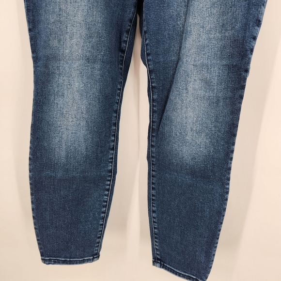 Good American High Rise Skinny Jeans Mega Compression Womens Size 18 Dark Wash - Picture 3 of 8